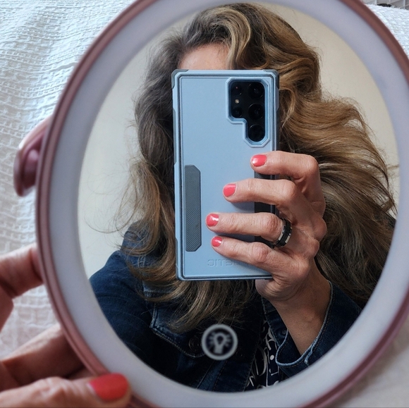 Like This Listing For Live Notifications I Love U Closet - Picture 2 of 3